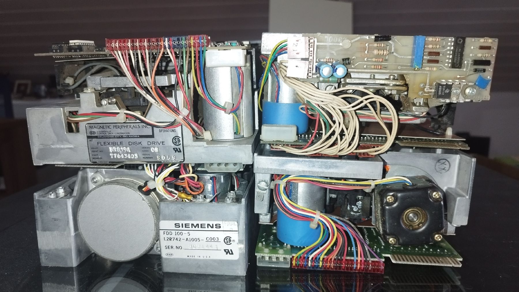 PC: Retro Floppy Drives – Difettoso da Domdidier venduto da look80486 2