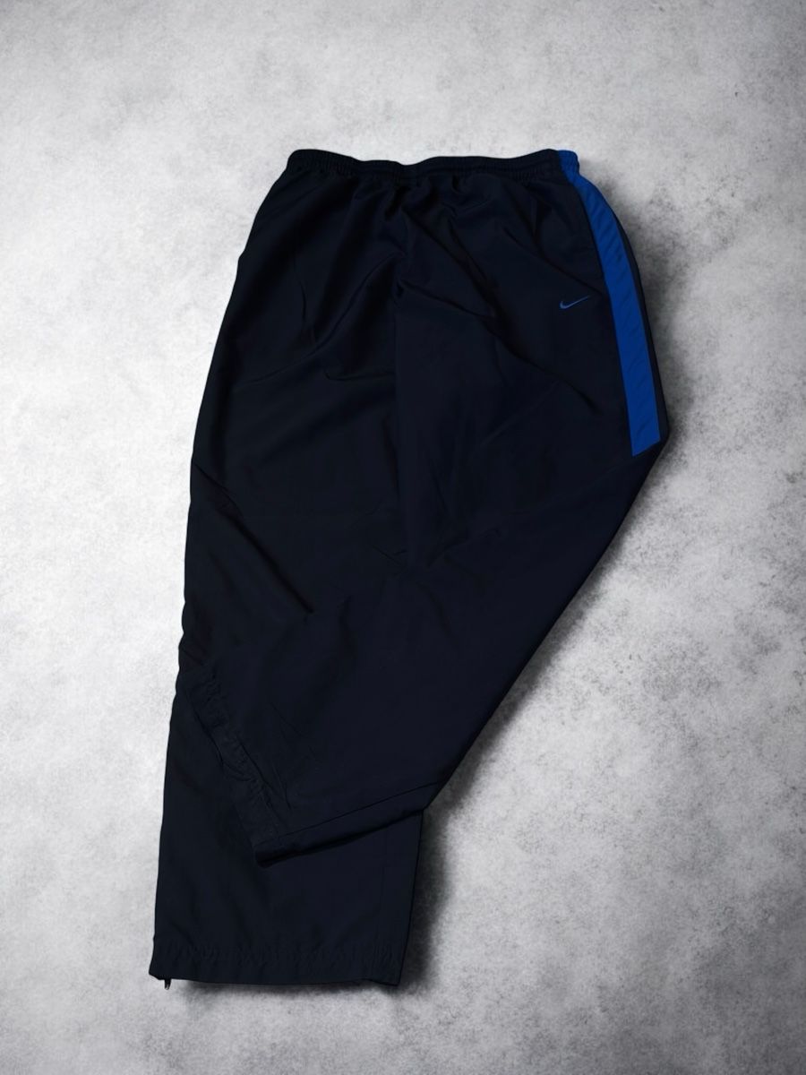 Nike Pantaloni: Nike Trackpants (M) – Nuovo (secondo la descrizione) da Aarburg venduto da syning46 1