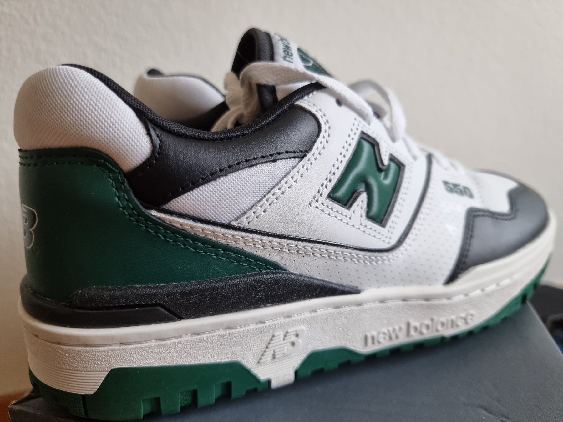 New Balance Scarpe da uomo: New Balance 550 White Green Black – Nuovo e nell'imballaggio originale da Glarus venduto da fschneider99 5
