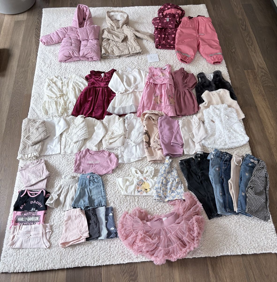 Lotti & Set di vestiti: Grosses Mädchenkleiderpaket, Grösse 80 – Usato da Mels venduto da jaskoma 1