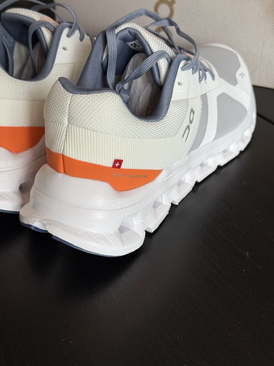 On Chaussures hommes: On Cloudrunner Undyed-White Flame Gr.43 – Neuf avec emballage d'origine à Wallbach par Nenex 2