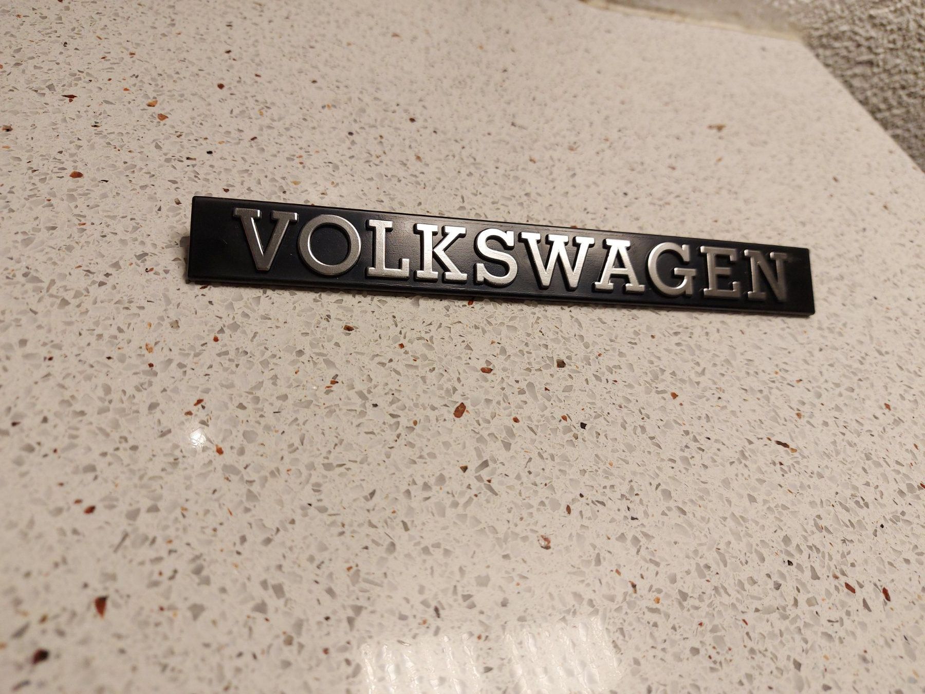Volkswagen Plaquettes & Badges: Sigle    Volkswagen – Neuf (Voir description) à Saxon par Karamel