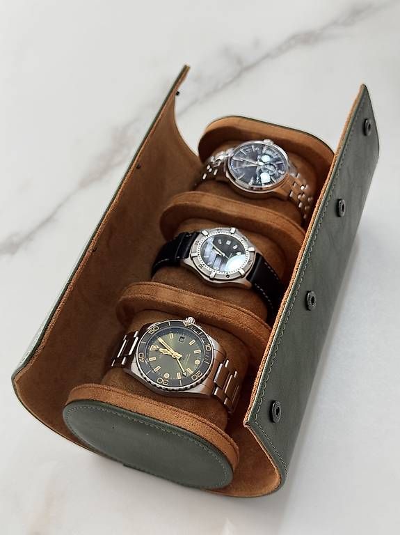 Boîtes de montres: Uhrenbox 3er / Uhrenetui – D'occasion à Möriken AG par E60Veni