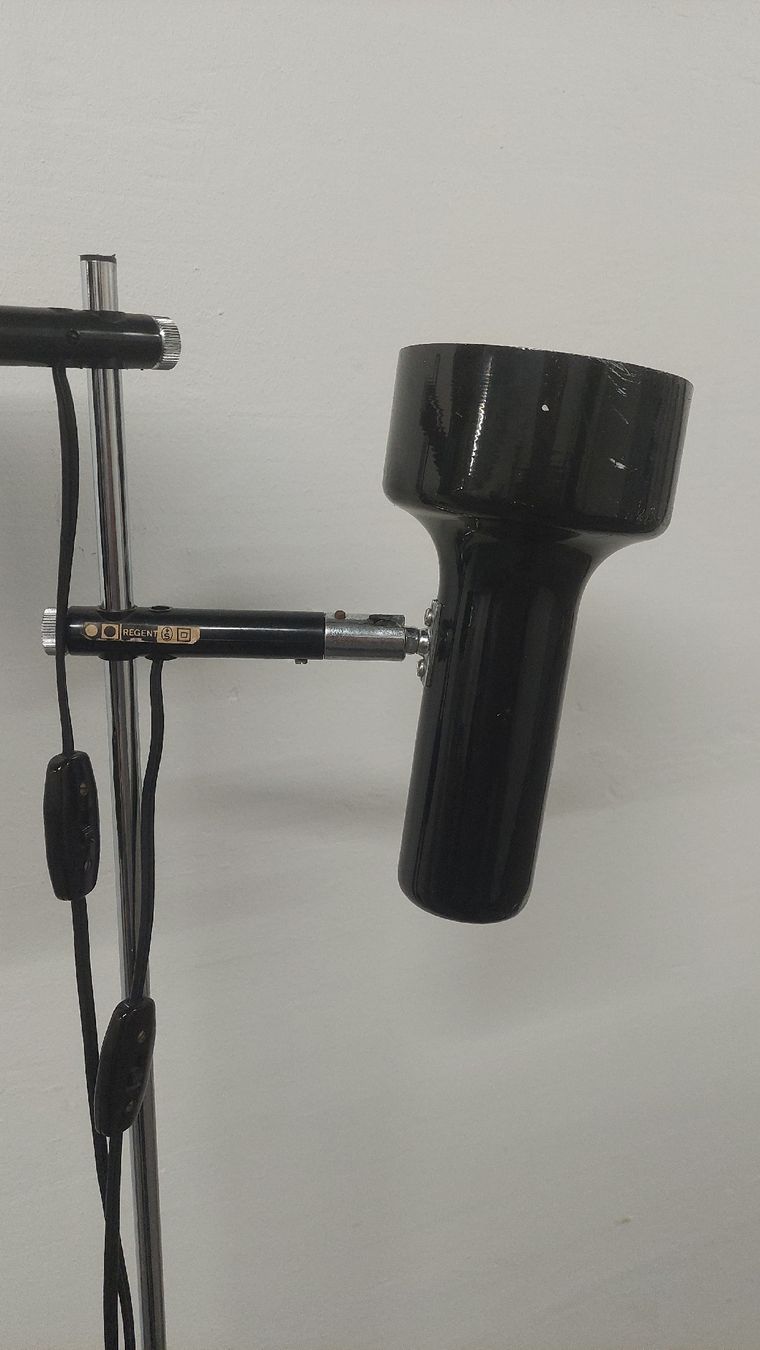 Regent Lampen: Regent Retro Ständerlampe mit 2x E27 Gewinde – Gebraucht aus Arisdorf von GoodJoice 1