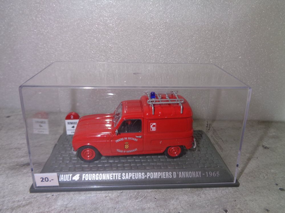 SOLIDO 1/43 = Renault 4Cv Pompiers Annees 50/60 EUR 13,45 - FR