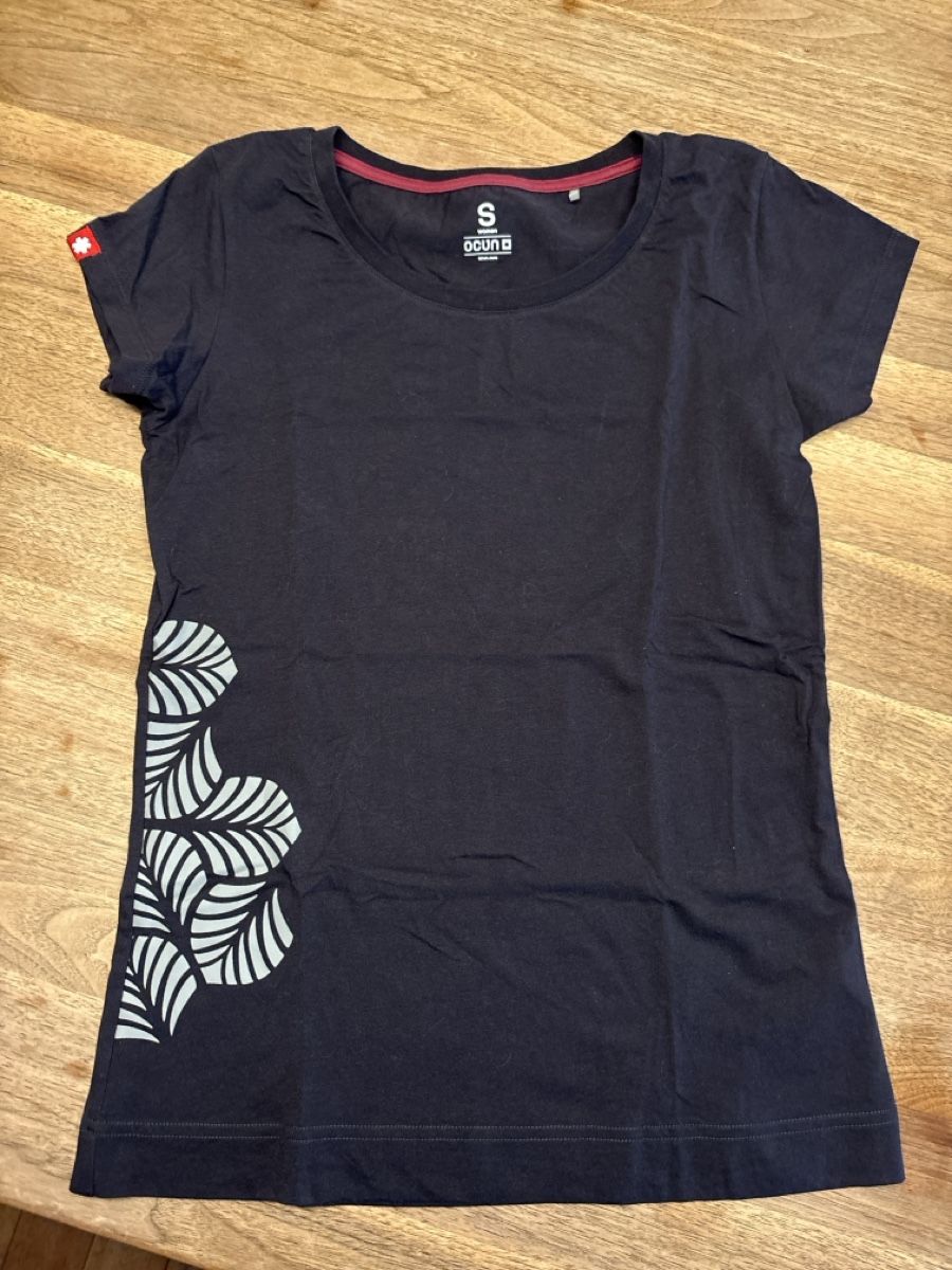 T-shirt: 3 T-Shirt Sport Grösse S – Usato da Weesen venduto da D0101D 3