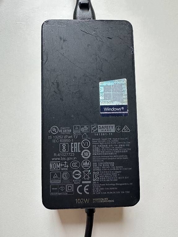 Ladegerät: Microsoft surface Ladekabel  – Gebraucht aus Oberwil b. Zug von ostermann81 1