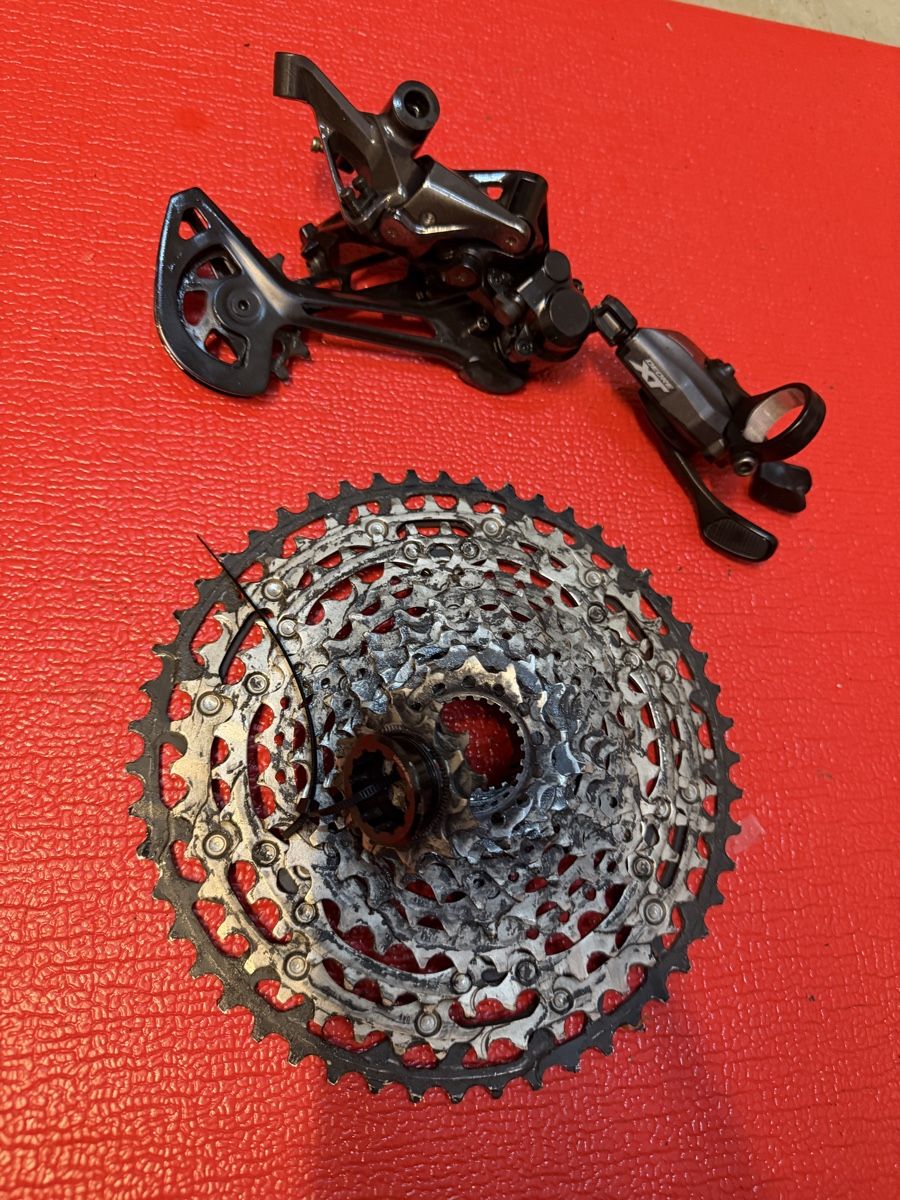Shimano Pezzi di ricambio: Deore XT M8100 Schaltung + Kassette  – Usato da Wetzikon ZH venduto da ped_m75w