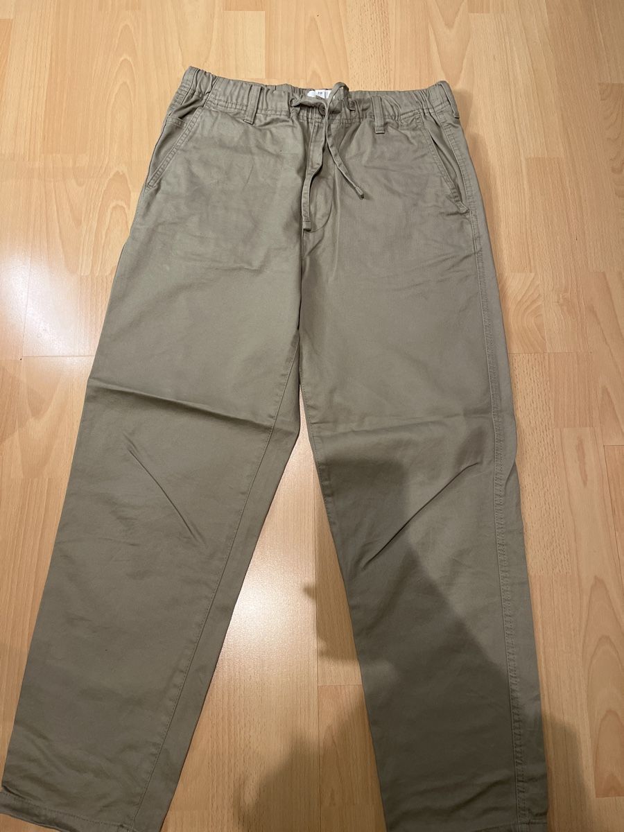 H&M Pantalons: H&M Stoffhose Gr.S beige – Neuf (Voir description) à Diepoldsau par Sonne14