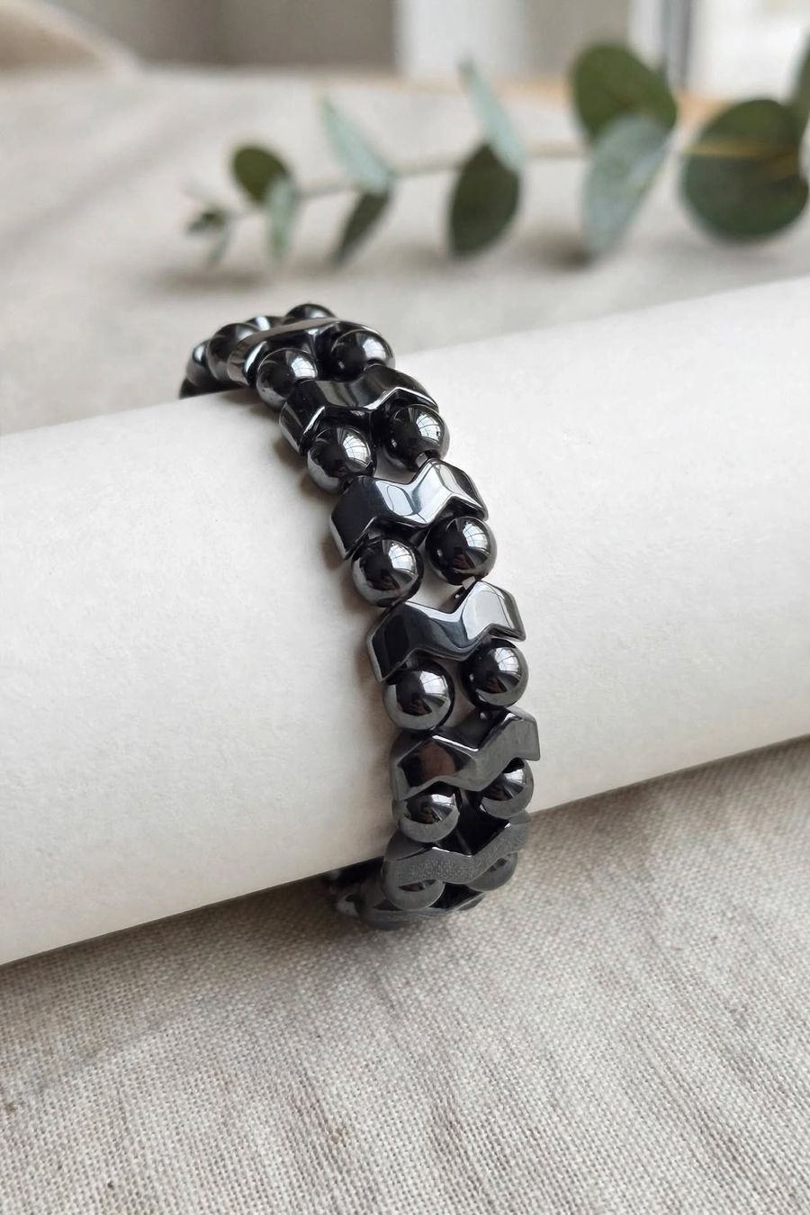 Bracciali & Braccialetti: Bracciale elastico in ematite nero design a zigzag – Nuovo (secondo la descrizione) da Giubiasco venduto da Stefaniav 1