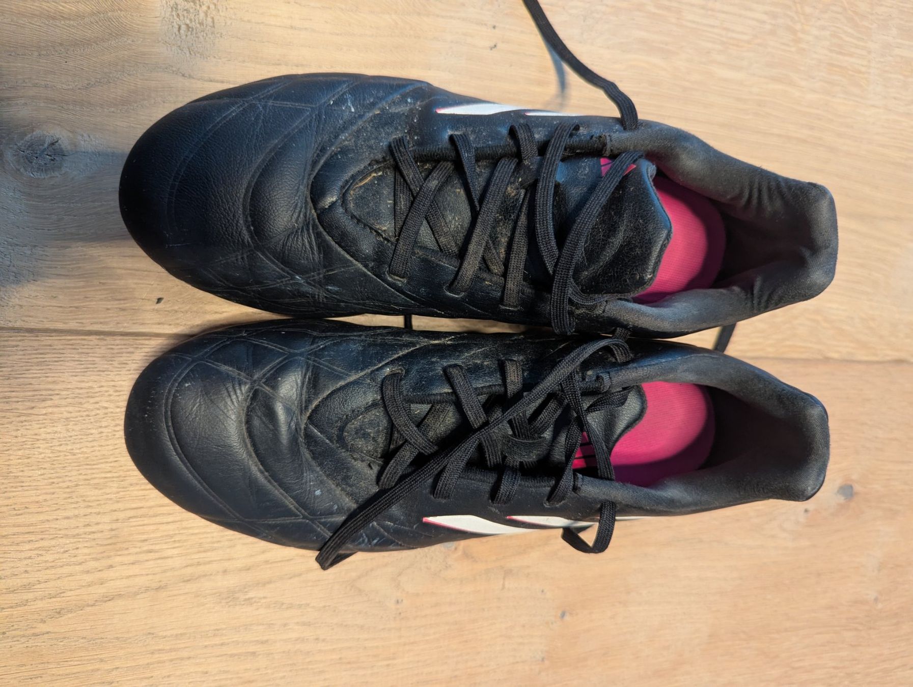 Adidas Scarpe per ragazze: Fussballschuhe Mädchen 41 – Usato da Root venduto da Pfroeschli 4