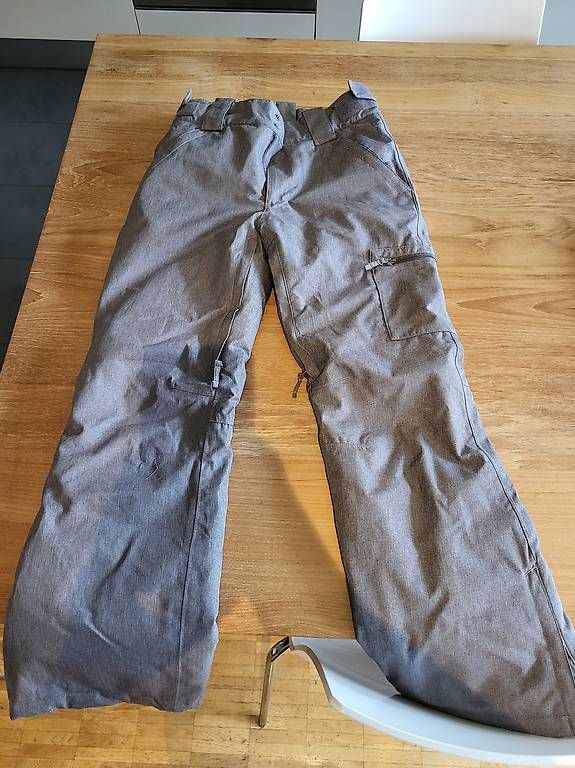Pantaloni: Pantalon ski/snowboard t.152 – Usato da Puplinge venduto da bea_552j