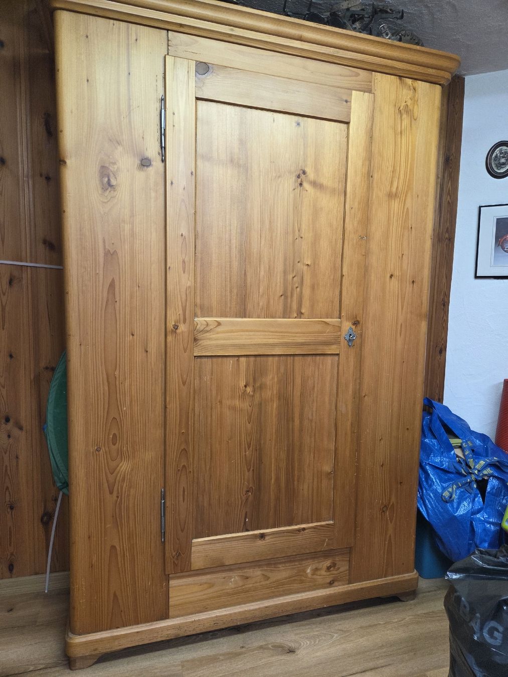 Armadi: Tannenschrank – Usato da Dietwil venduto da mb54