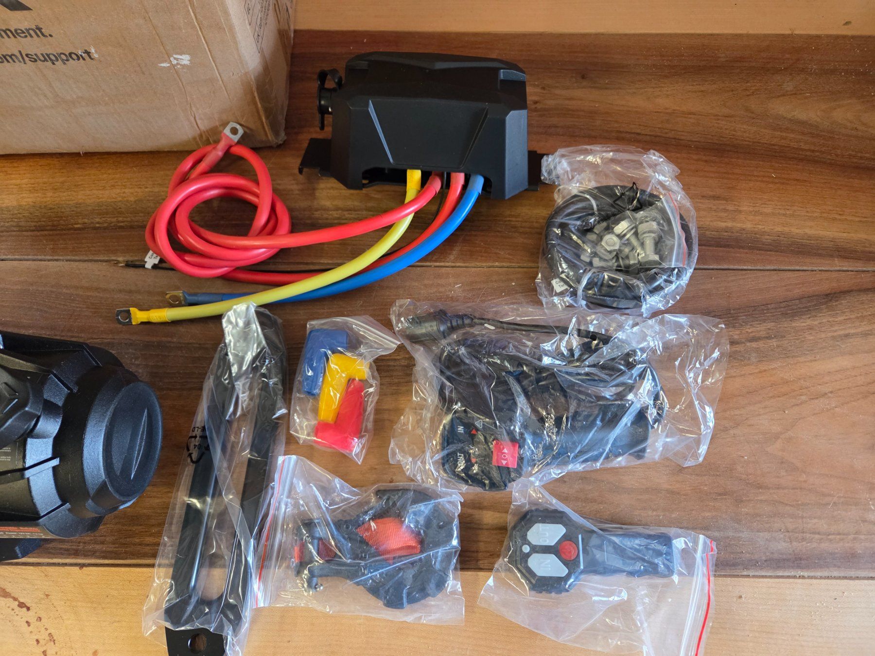 Altro per stoccaggio & trasporto: Seilwinde Elektrisch 12 Volt – Nuovo e nell'imballaggio originale da Auswil venduto da Valtra01 2