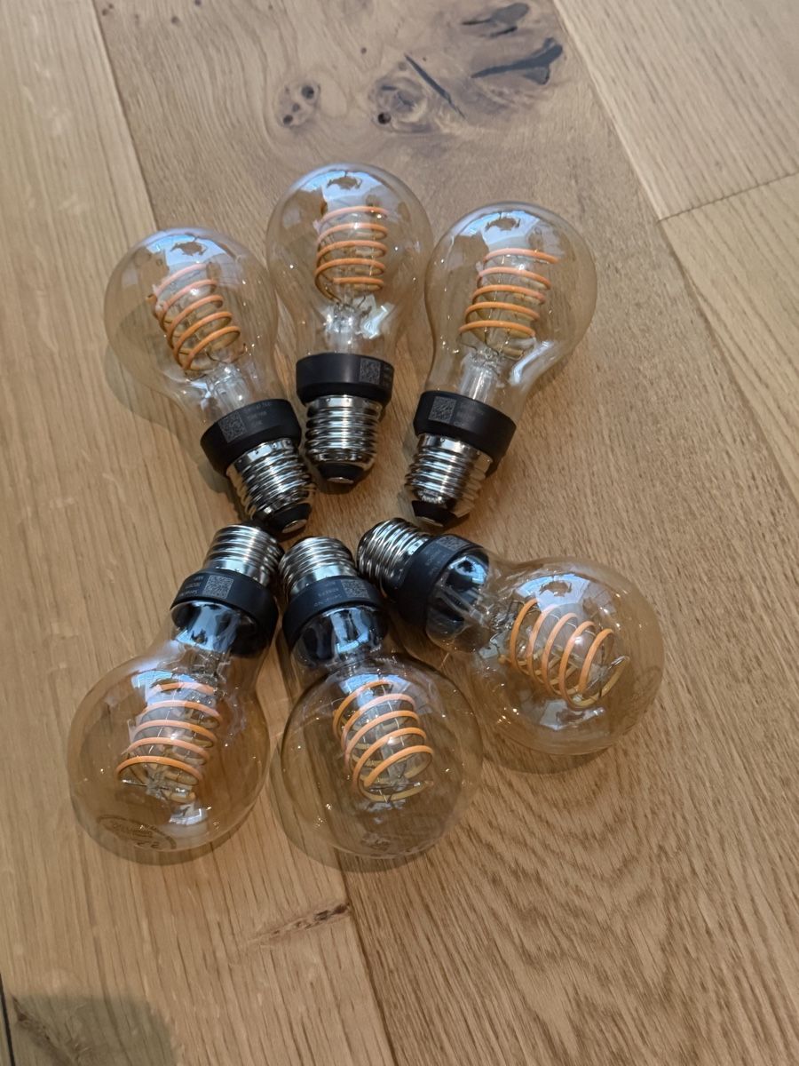 Philips Lampen: Hue Vintage Bulb e27 – Gebraucht aus Maienfeld von hfo_b9jq 1