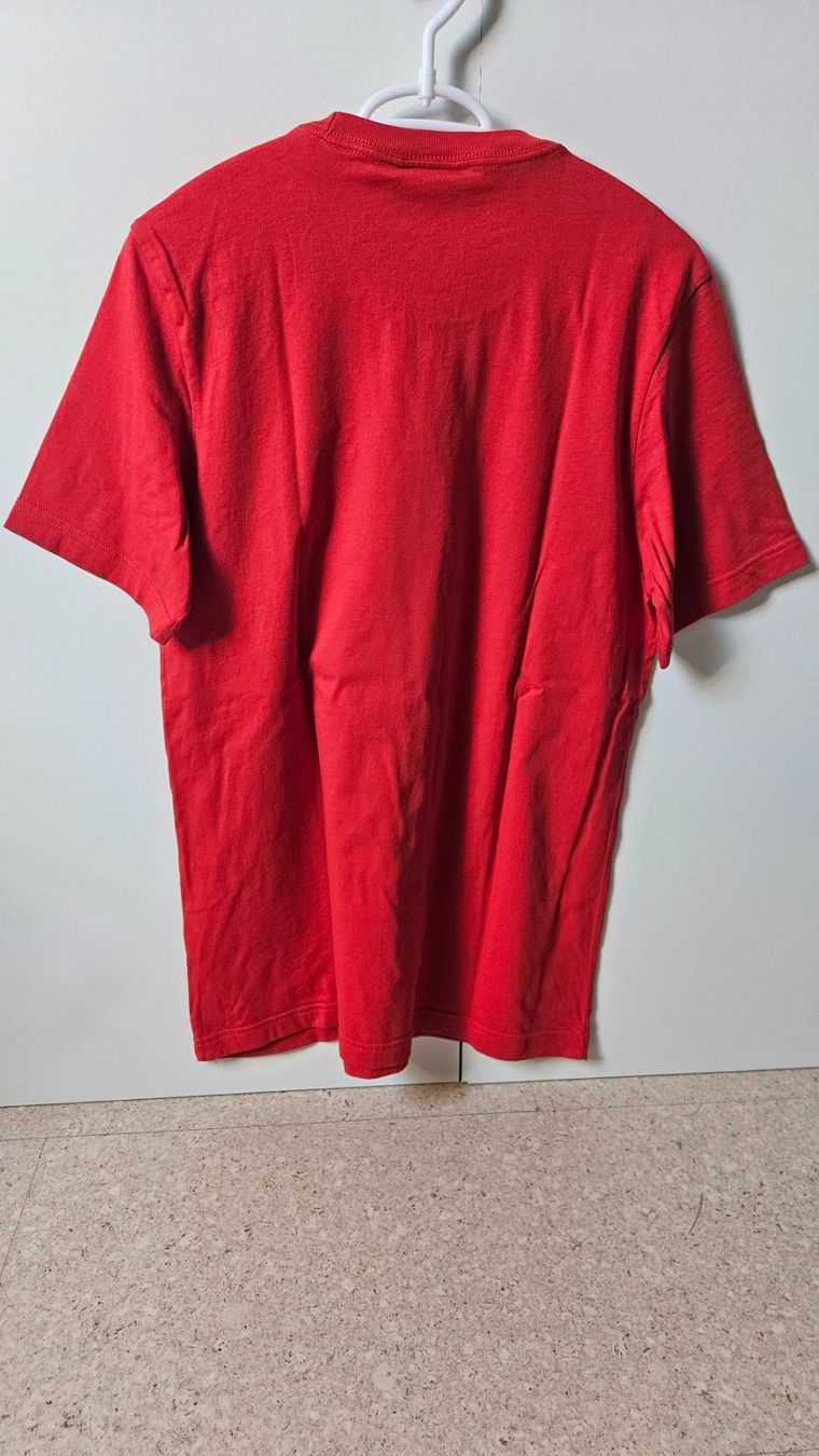 Adidas T-Shirts: T-Shirt rot , Adidas – Gebraucht aus Münchenbuchsee von Yothu 1