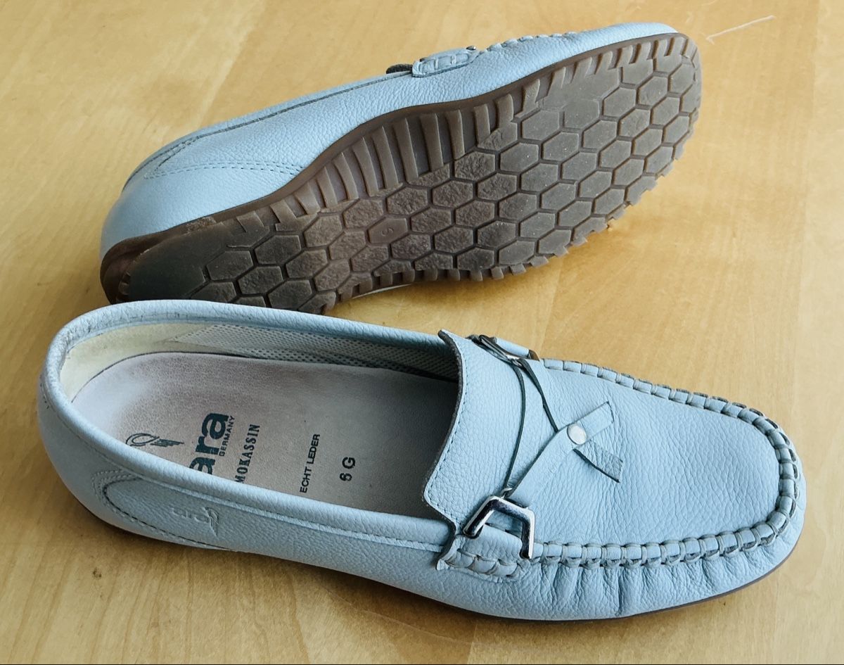 Ara Scarpe da donna: Ara Mokassin in hellblau aus echtem Leder Gr. 6 – Usato da Kreuzlingen venduto da LoveTheSea 1