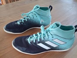Fussballschuhe v. Adidas, Gr. 37 1/3