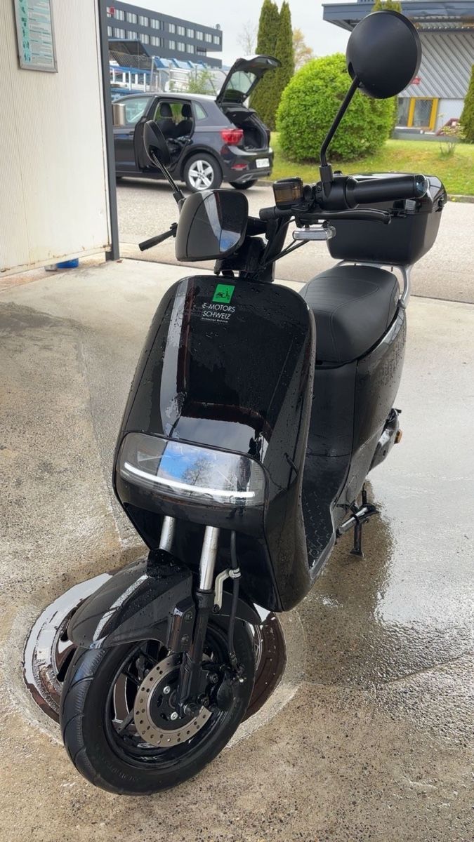 Veicoli elettrici: E-Roller City Go RS neuwertig 1300km drauf – Usato da arbon venduto da auri4 1