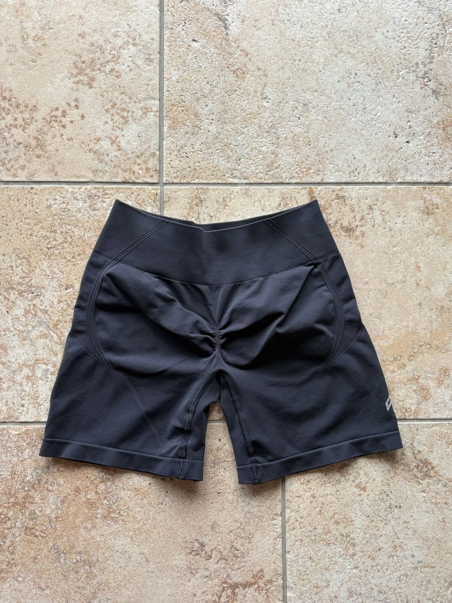 Oner Active Leggings: Effortlesslift seamless mid rise short – Nuovo (secondo la descrizione) da St-Prex venduto da Chiaralop 1