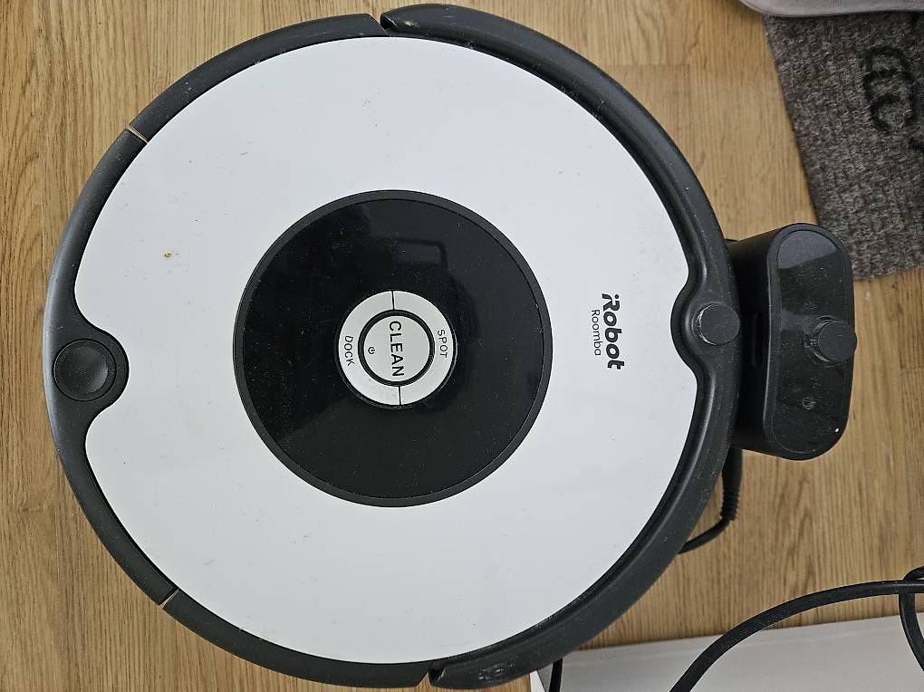 Aspirateurs & Accessoires: Robot Roomba – D'occasion à Wabern par giu_8fc6