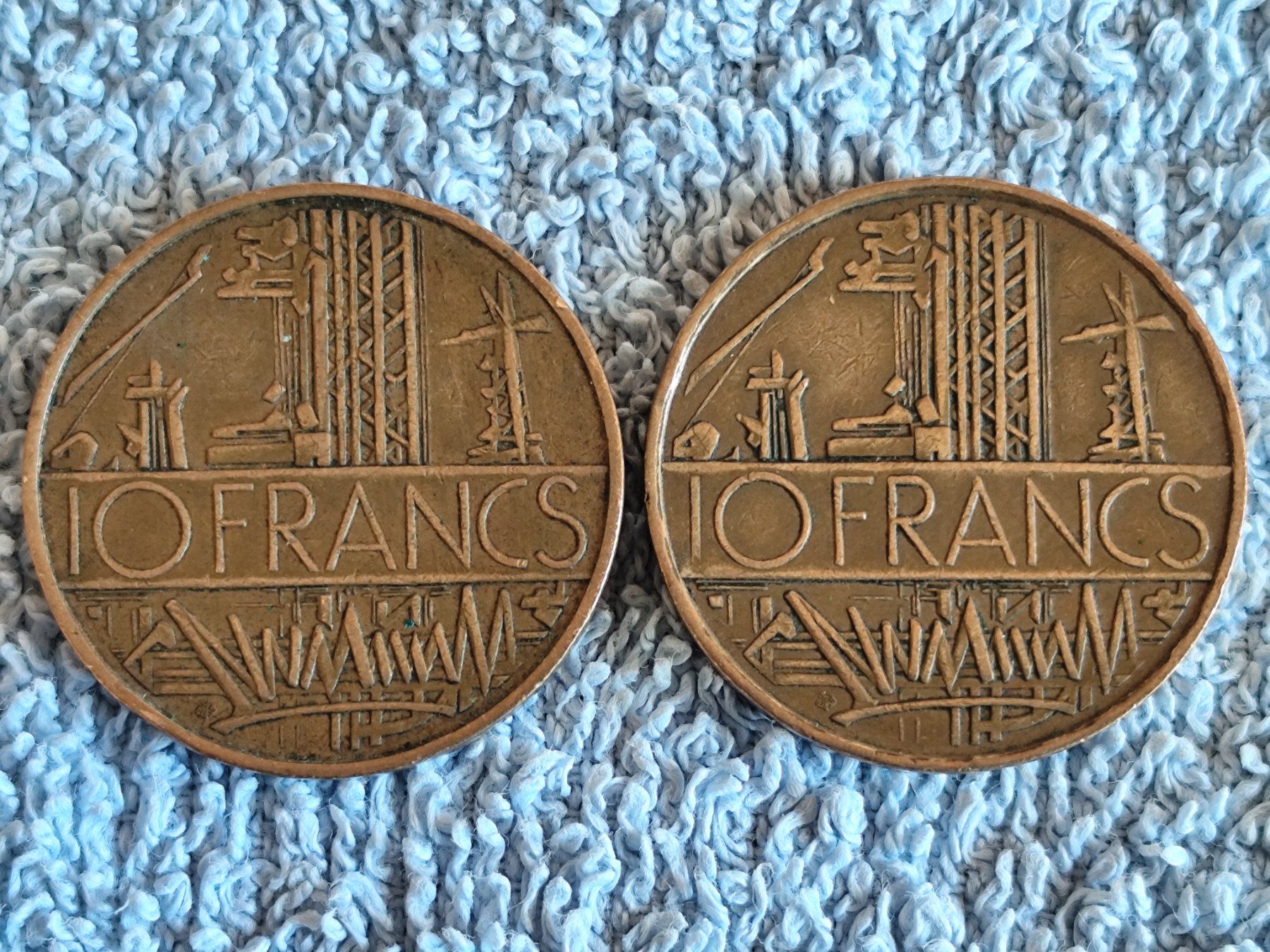Tutti le monete: 2 Stücke - 10 Francs Mathieu von 1975 + 1976 – Usato da Ermenswil venduto da easyric