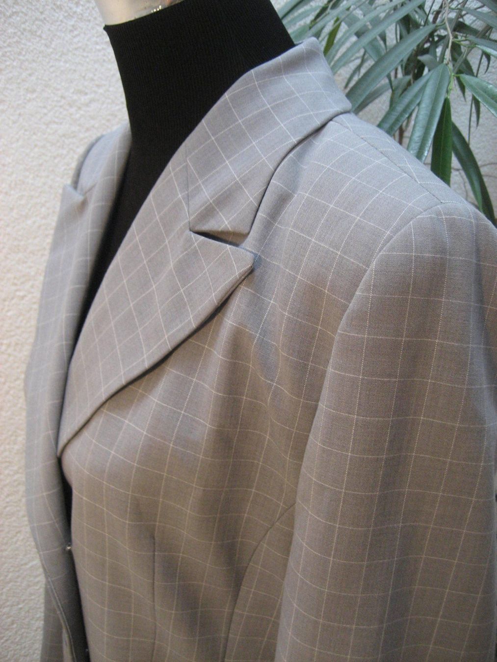 Giacche: Veste avec laine taille 42, neuve – Nuovo e nell'imballaggio originale da Delémont venduto da marryb 5