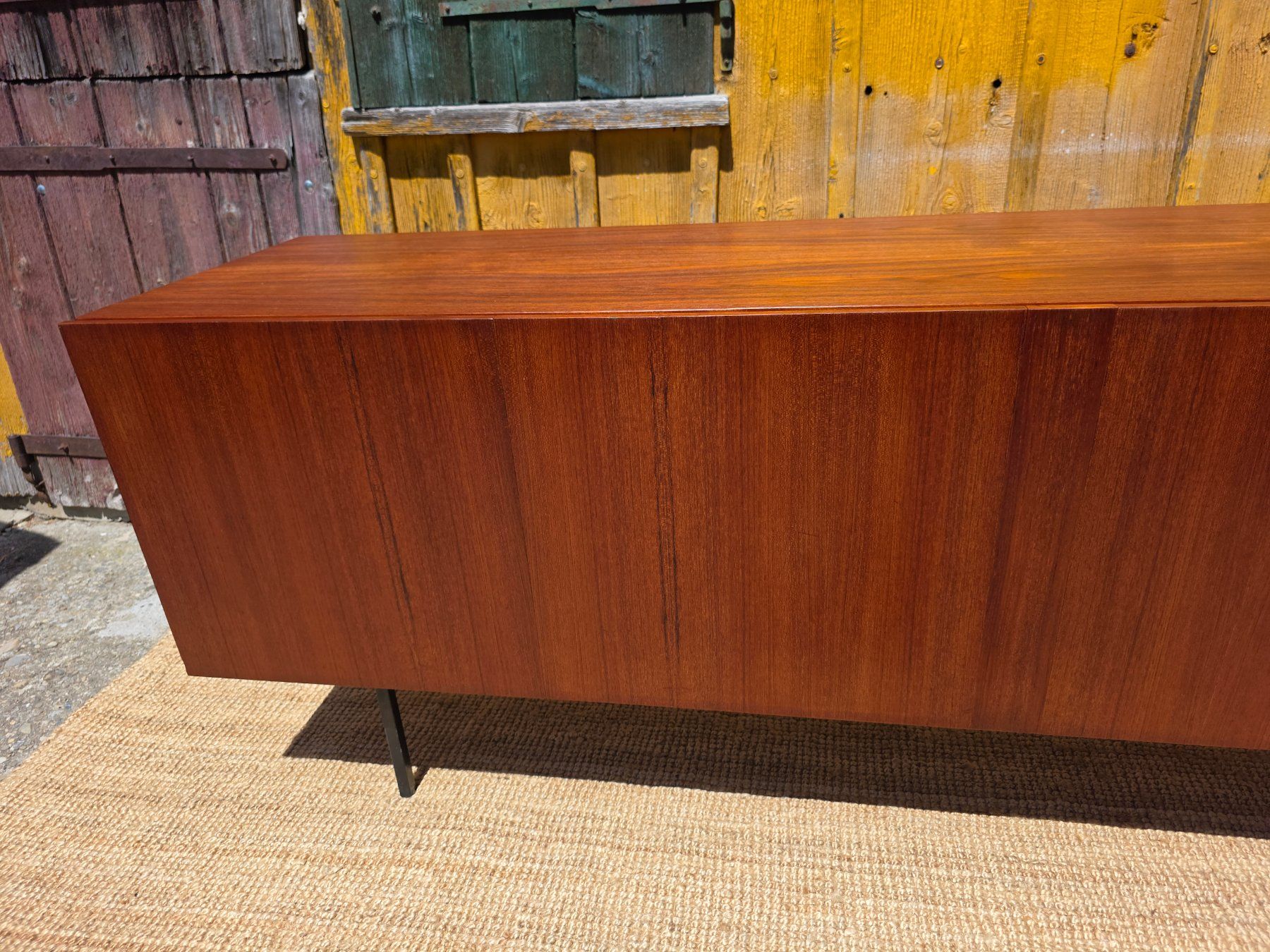 Idealheim Kommoden: B40 Teak Sideboard  Dieter Wäckerlin  Idealheim restauriert – Gebraucht aus Haslen AI von Vintagelix 8