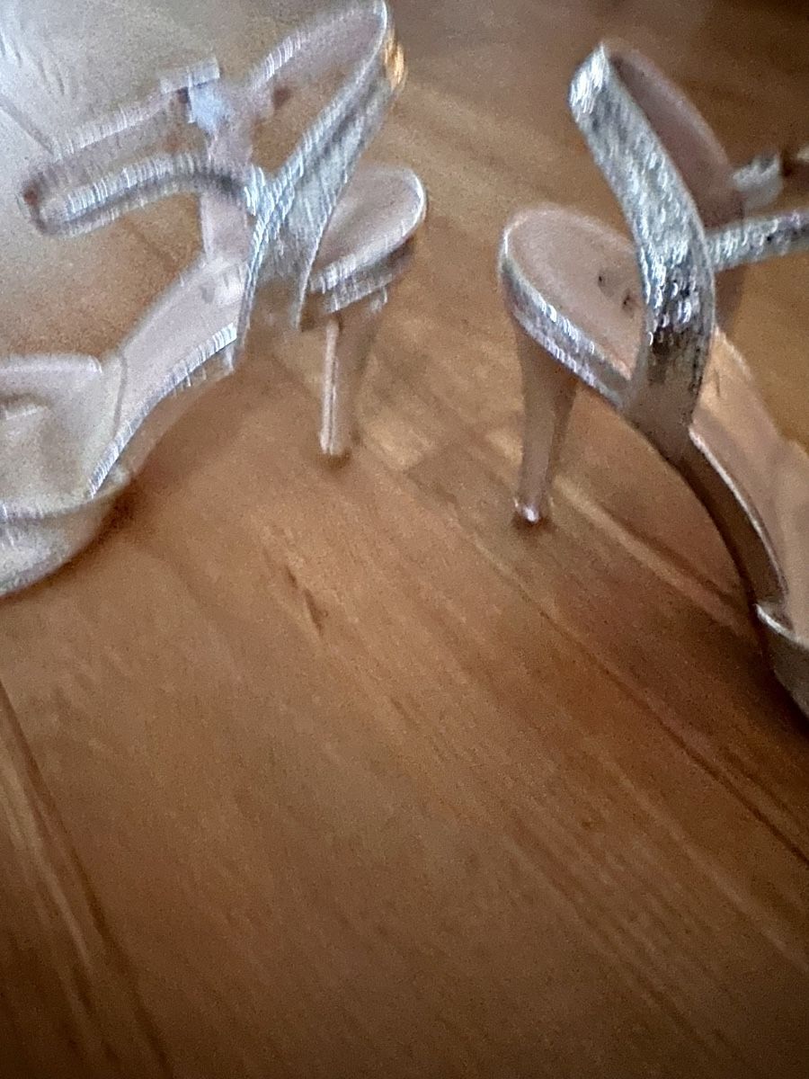 Chaussures femmes: Celena Paros Sandale silber 38 – D'occasion à Pfaffhausen par Klaras_second_hand 1