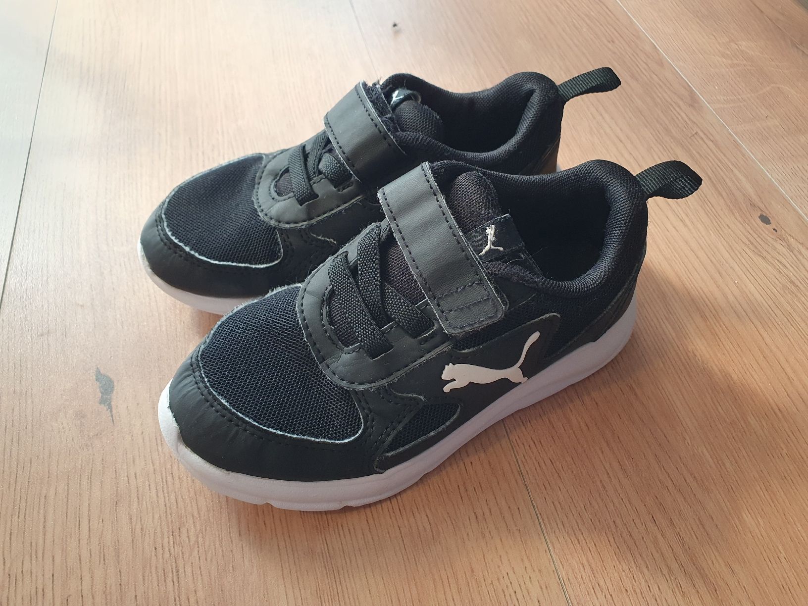 Puma Scarpe per ragazzi: Puma Turnschuhe schwarz Gr 29 – Usato da Niederönz venduto da STI88