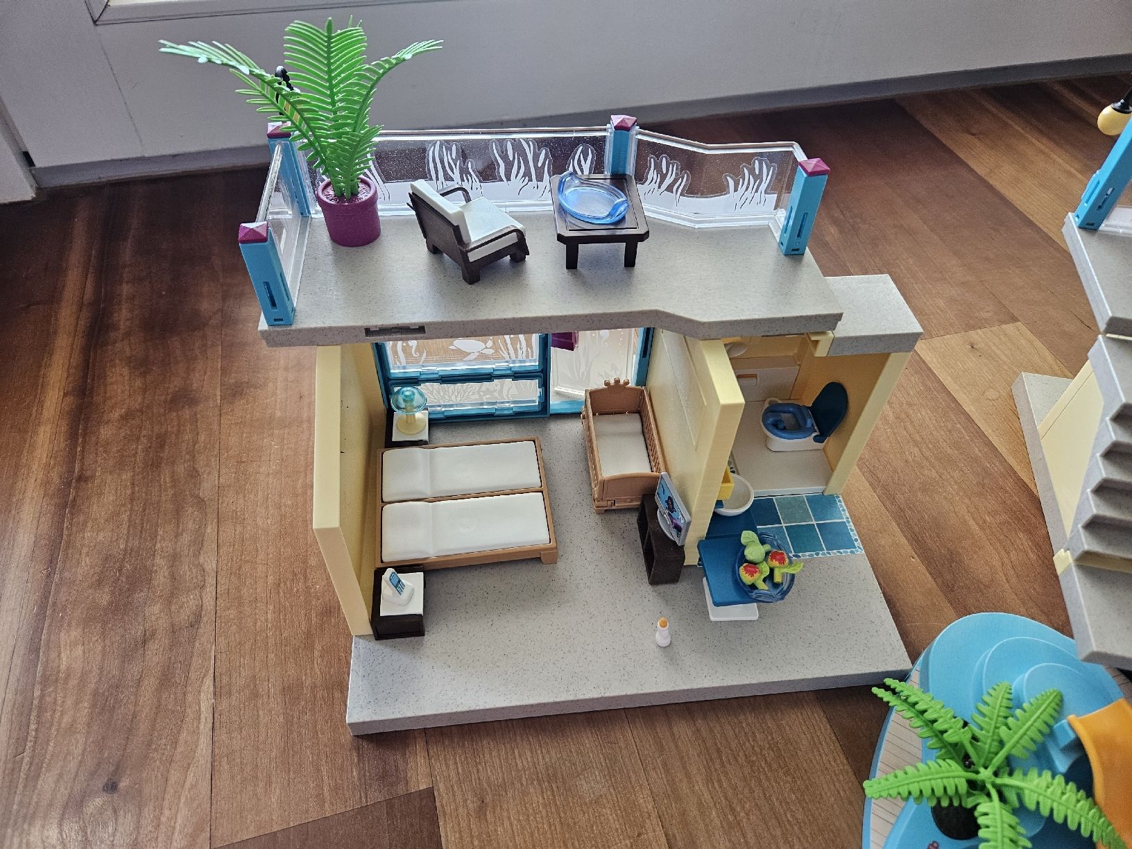 Playmobil Spielzeuge: Beach Hotel Playmobil – Gebraucht aus Hünenberg See von mar_dpm2 3