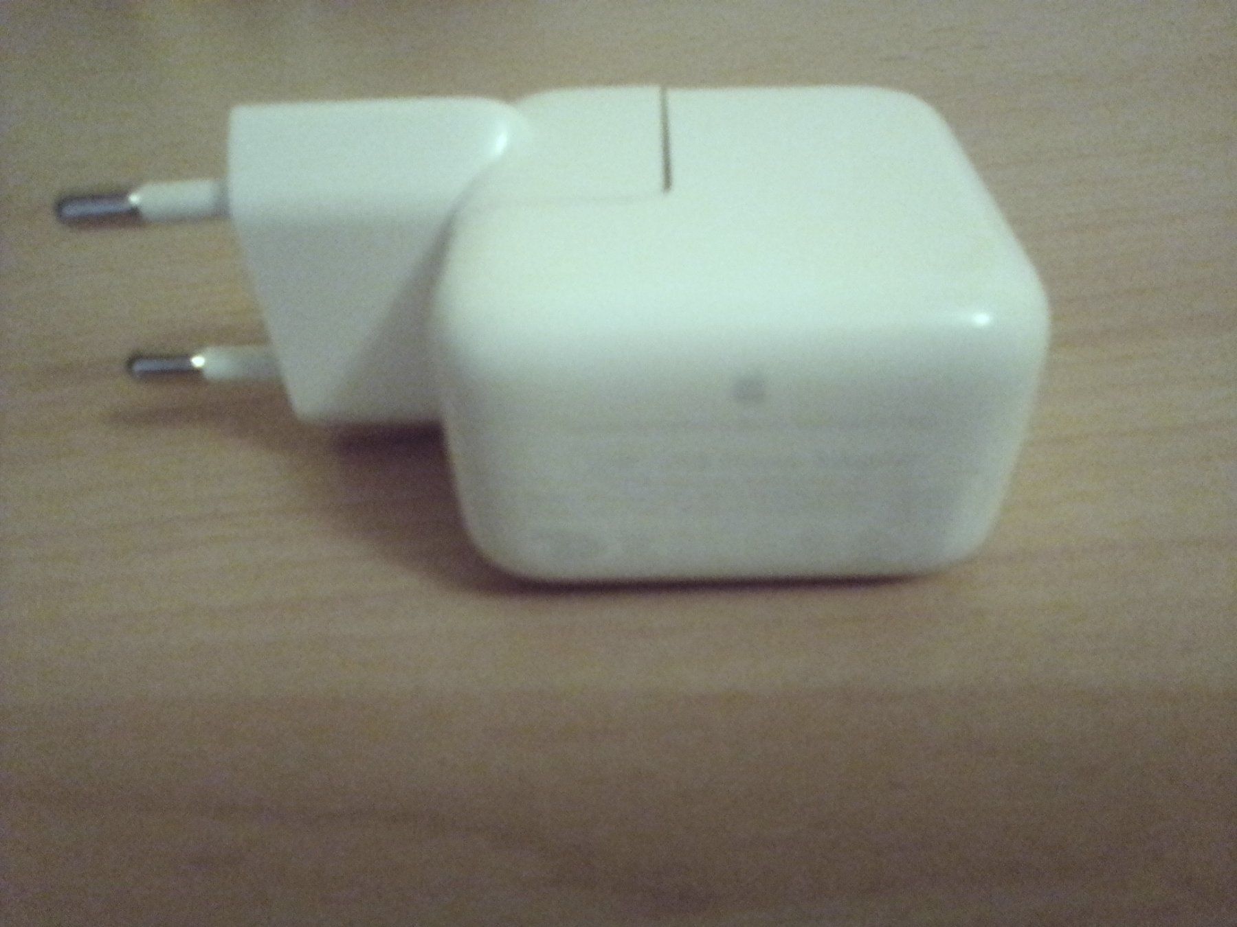 Apple Unità & Adattatore: Apple - (12W) USB Power Adapter – Usato da Oftringen venduto da mwi_kv82