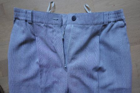 Elegante Fink Hose Stoffhose grau kariert - 40 - wie NEU