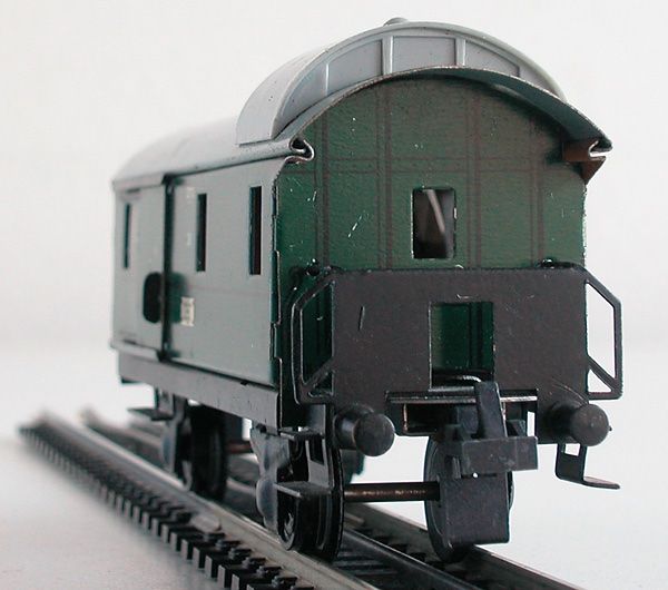 Trix Modelleisenbahnen: Trix alter Gepäckwagen der DB Spur H0 – Gebraucht aus Oberwil BL von Klang 2
