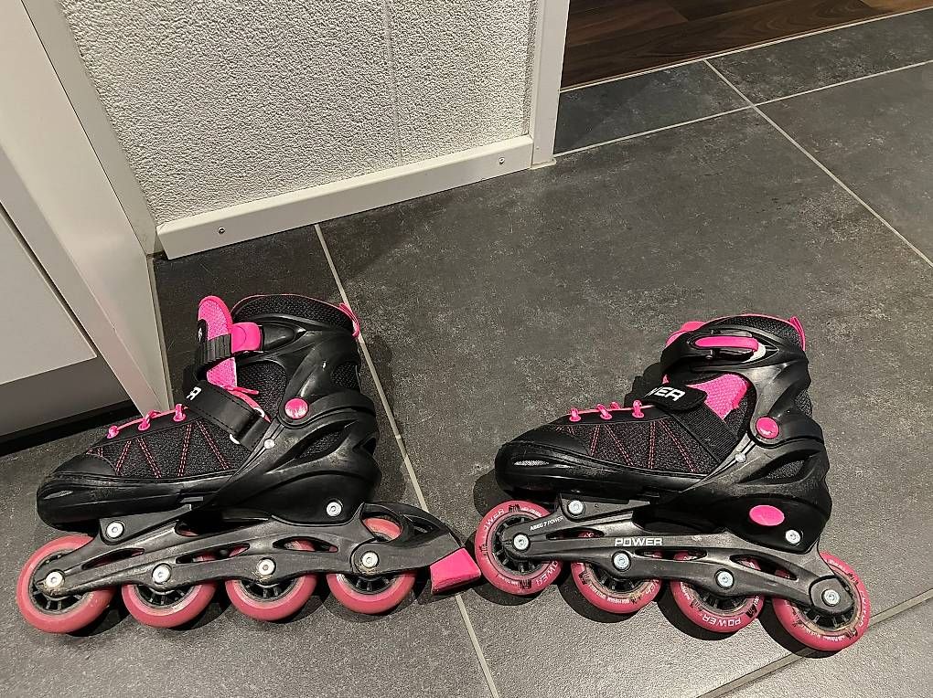 Pattini in linea & Pattini a rotelle: Rollschuhe 34-37 – Usato da Rheinfelden venduto da Sab_ry9j 2
