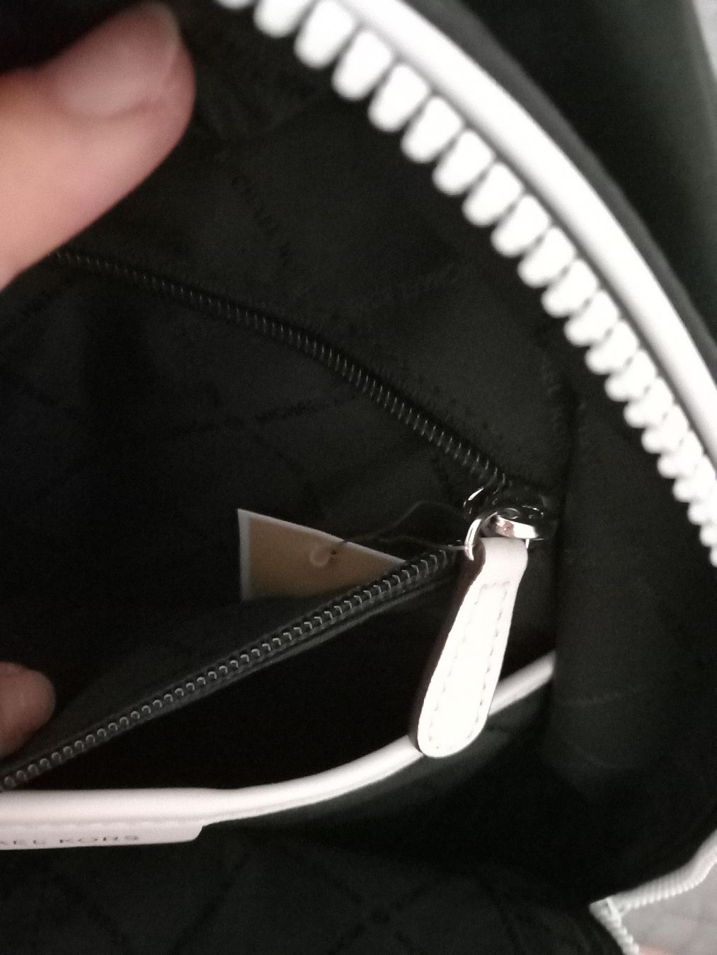 Michael Kors Zaini: Rucksack – Usato da Buchs AG venduto da tac_zz5h 6