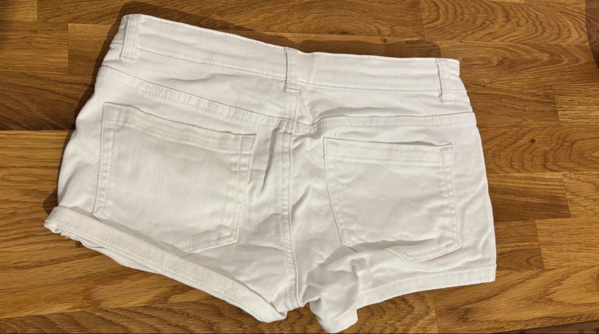 Buffalo Hosen: Hotpants – Neu (gemäss Beschreibung) aus Ballwil von lenovum 1
