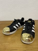 Schwarze Adidas Superstar Grösse 38