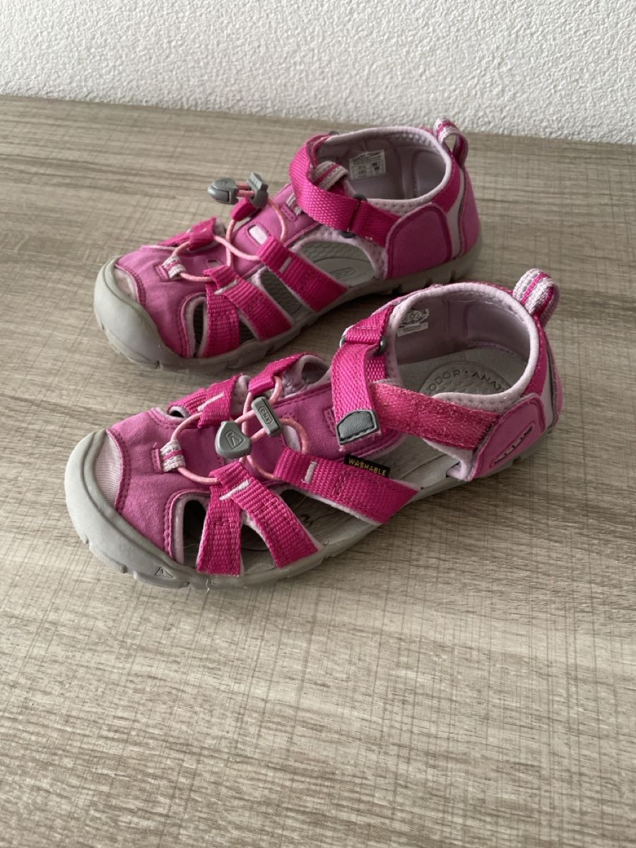 Keen Scarpe per ragazze: Sandale KEEN 34 rose – Usato da Sornard (Nendaz) venduto da Dodo8117 1