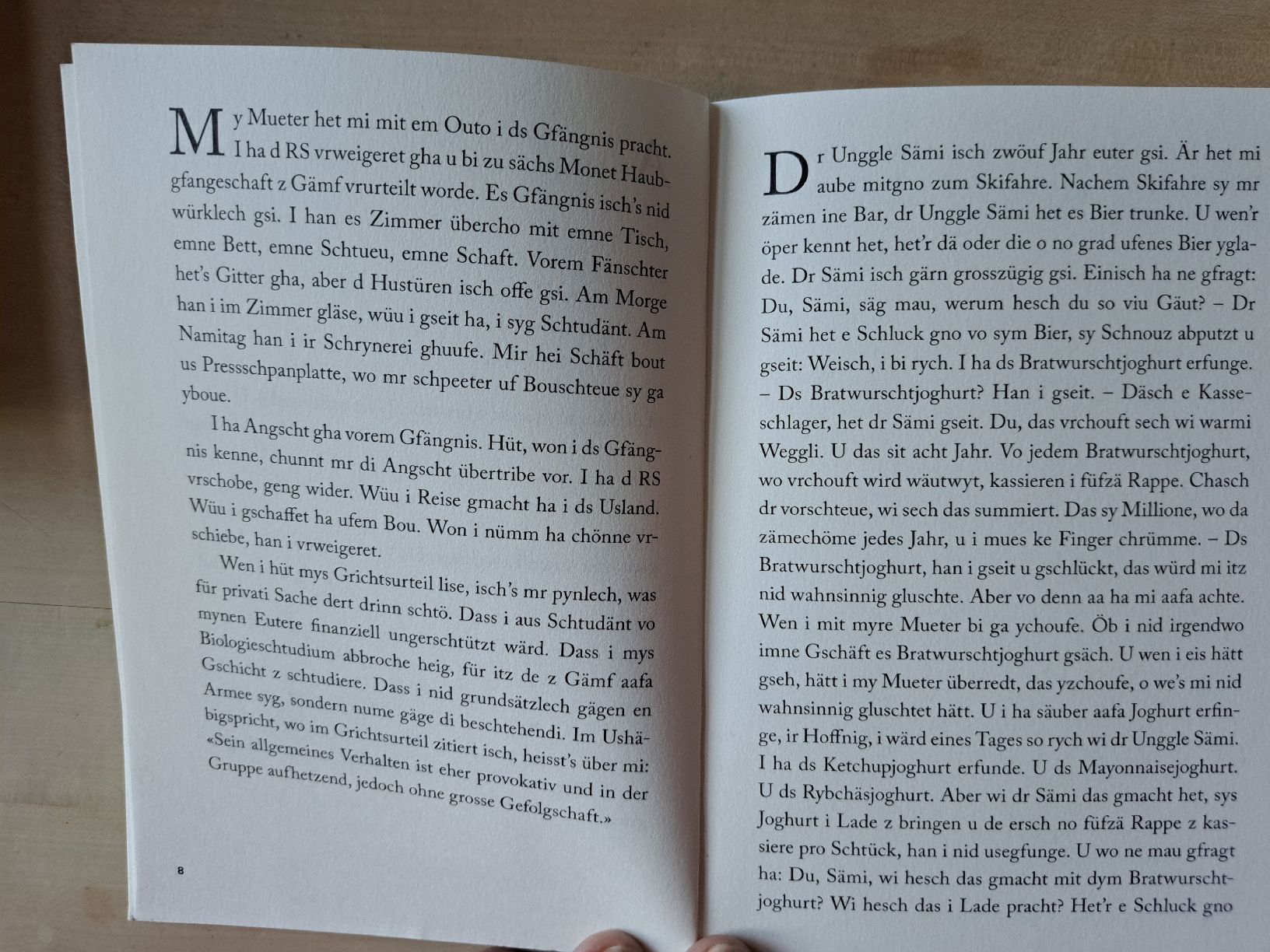 Libri: Guy Krneta. Unger üs. Familienalbum. edition spoken script – Usato da Zürich venduto da chusel 5