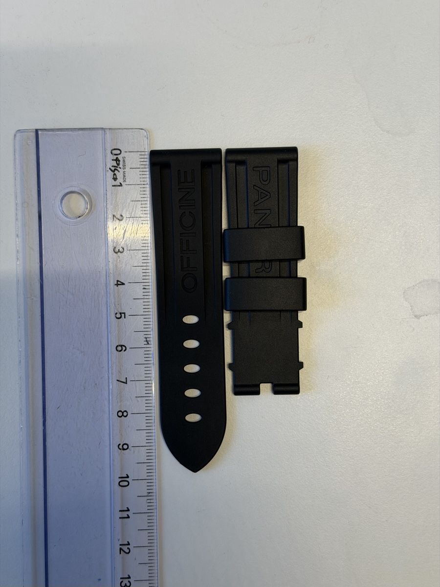 Panerai Bracciali & Braccialetti: Panerai Kautschuk-Band – Nuovo (secondo la descrizione) da Obfelden venduto da yves_1988