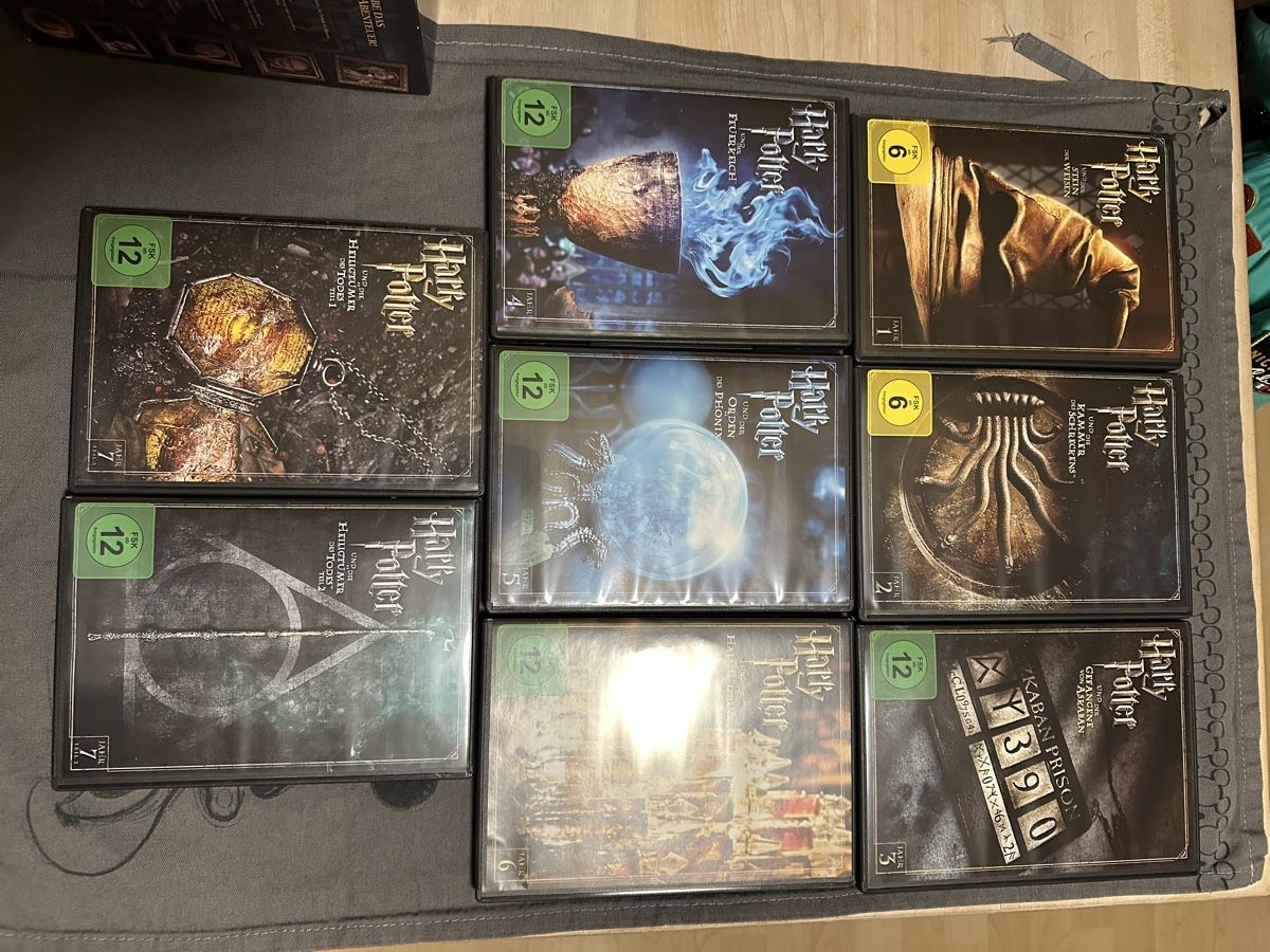 Tutti i DVDs: Harry Potter - Complete Collection DVD Box - 8 Filme – Nuovo (secondo la descrizione) da Bolligen venduto da Astrophysiker06 5