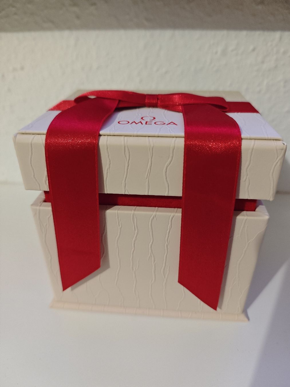 Omega Boîtes de montres: Omega original watch box – Neuf (Voir description) à Meyrin par Muchacho7