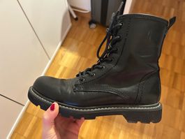 Schnürboots