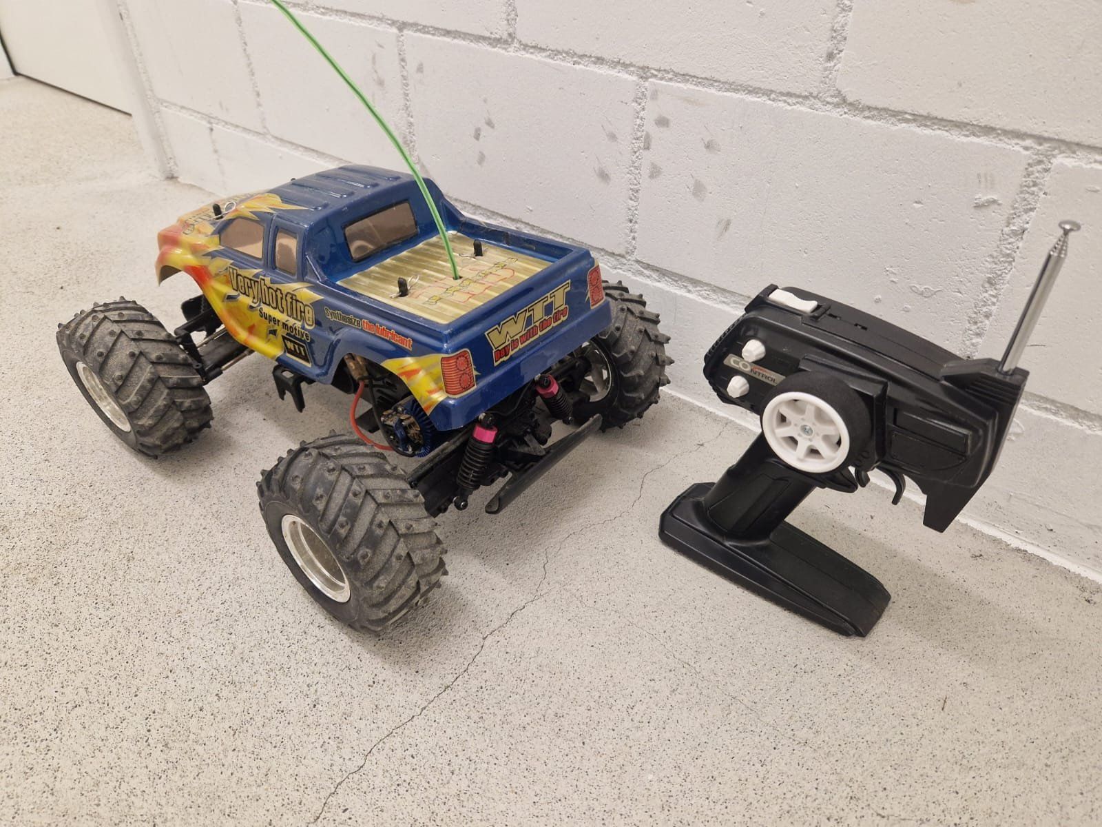 RC Modellbau: RC Modellauto Elektro Monstertruck – Gebraucht aus St. Gallen von wri_m9b2 1