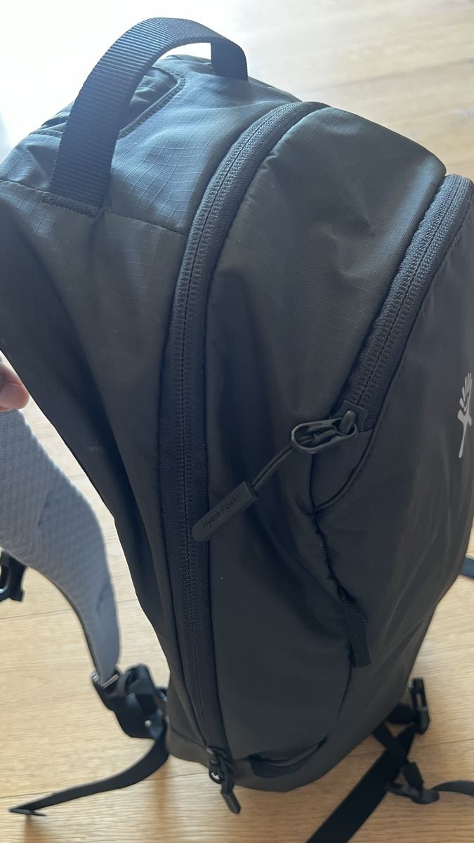 Sacs à dos: Wanderrucksack mit Trinksystem Halterung Schwarz – Neuf (Voir description) à Jona par Lili.lou 3