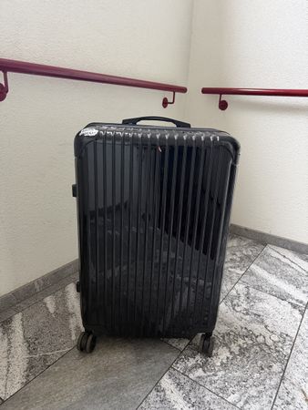Koffer Hattschale 4 Räder Glanz 