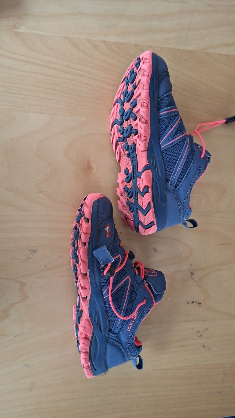 Schuhe für Jungen: Trekkingschuhe von Trollkids Grösse 31 – Gebraucht aus Marthalen von Janine1943 2
