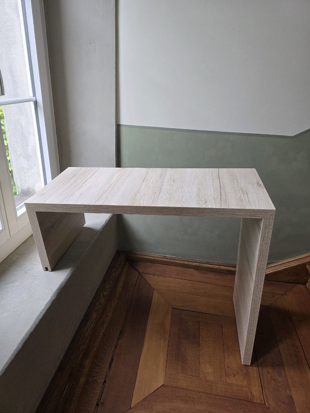 Tavoli: 3 Stk Bistro Tische Holz – Usato da Glarus venduto da Juice1_Glarus_GmbH 1