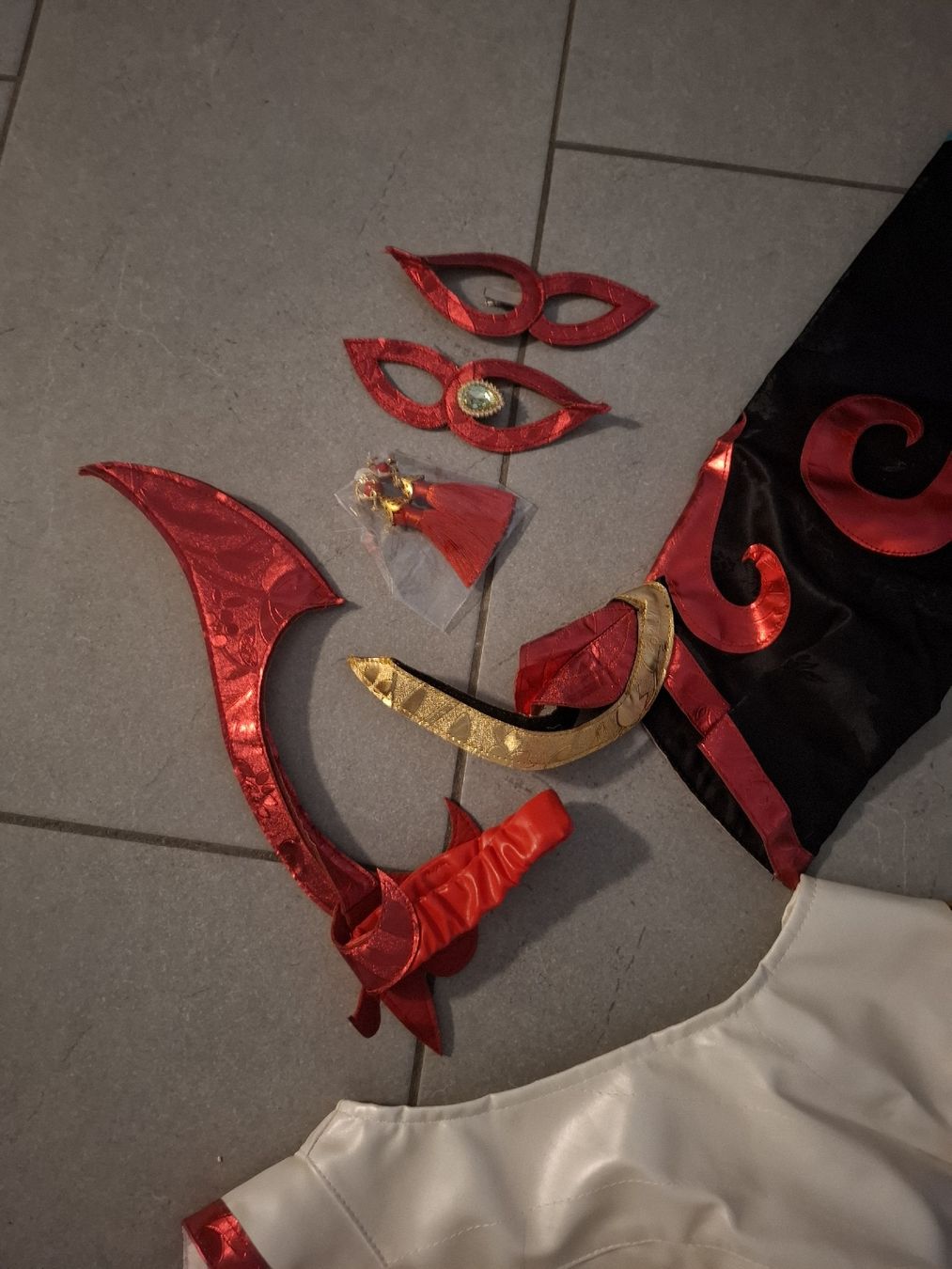 Kostüme: Cosplay / Sagenschöpferin Irelia – Gebraucht aus Seengen von Zardenia_7 2